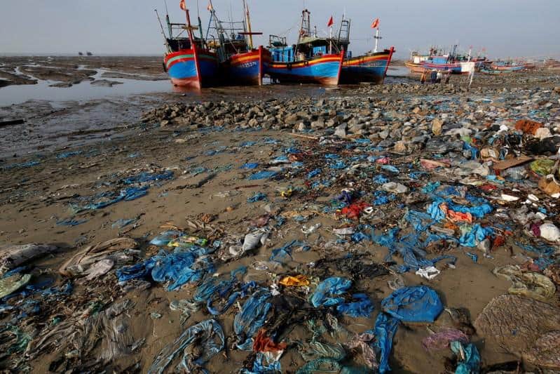 Ban plastic bags? U.N. seeks to cut pollution as recycling falls short Ban plastic bags? U.N. seeks to cut pollution as recycling falls short