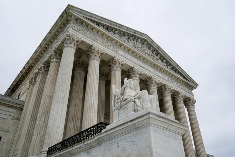 US top court sidesteps major rulings on electoral map manipulation