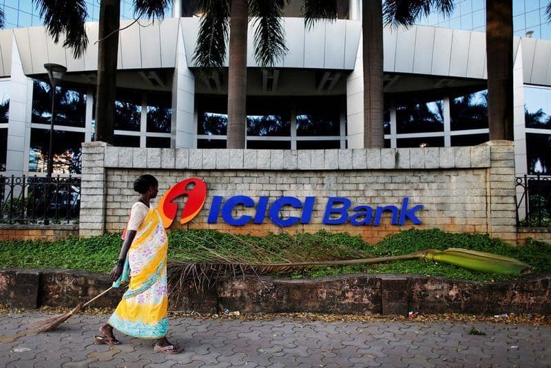 ICICI Bank names Bakhshi as interim head; CEO Chanda Kochhar to go on leave during probe
