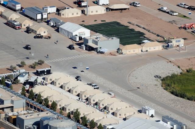 Trump backs down on separating immigrant children, legal problems remain Trump backs down on separating immigrant children, legal problems remain