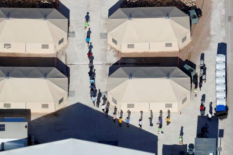 Despite Trump order, border child separations could go on - legal experts