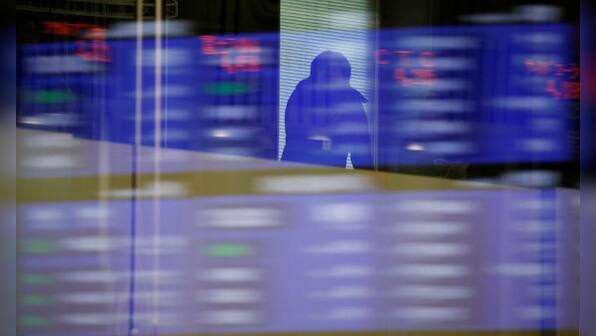 Global stocks lift as on U.S. takes softer tone on China trade fight