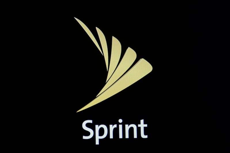 Democratic commissioner questions FCC review of Sprint T-Mobile merger