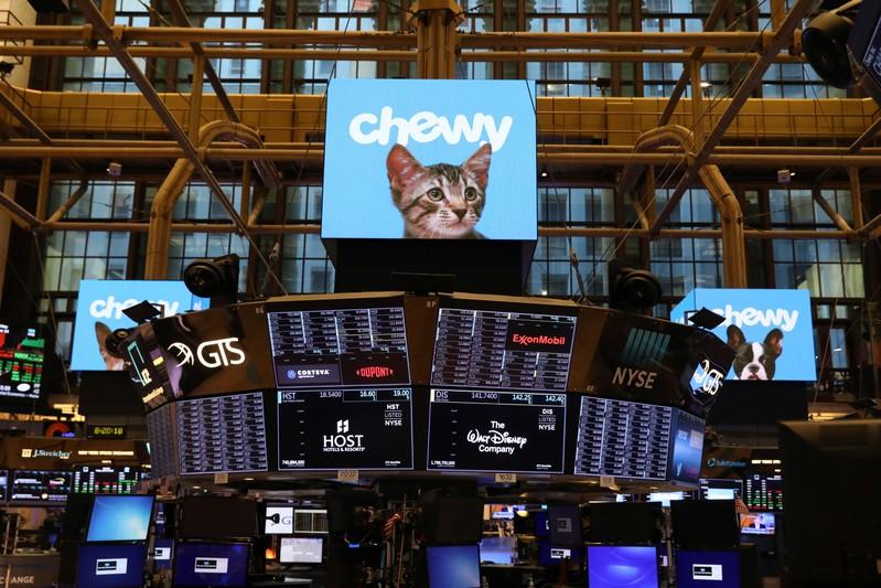 Chewy shares surge 63 in debut as investors bank on booming pet market
