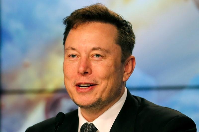 Teslas Elon Musk calls for breakup of Amazon in tweet