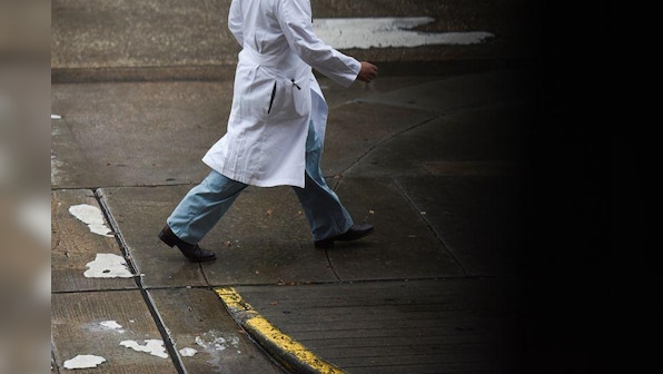 Texas and Florida crack down on bars, reversing coronavirus reopening