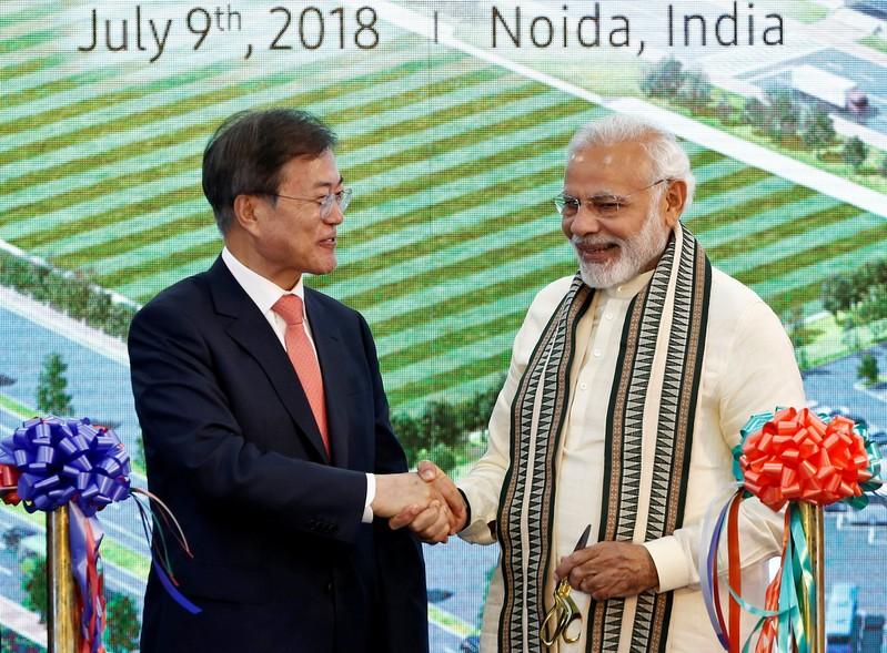 Samsung opens world's largest phone factory in India Samsung opens world's largest phone factory in India