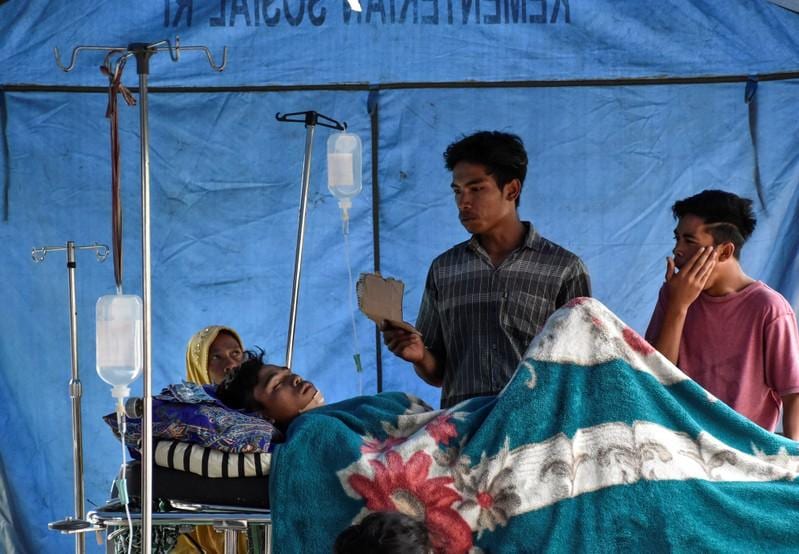 Lombok natural disaster: More than 500 hikers evacuated from Mt Rinjani