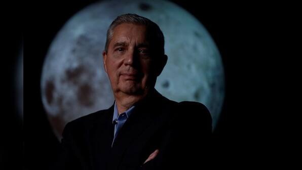 Robots to install telescopes to peer into cosmos from the moon