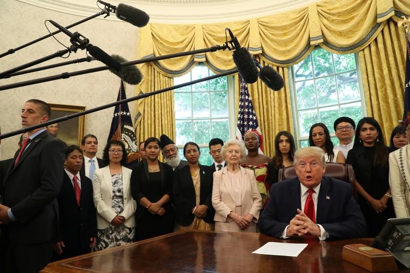 Trump meets Chinese Uighur other religious persecution victims at White House
