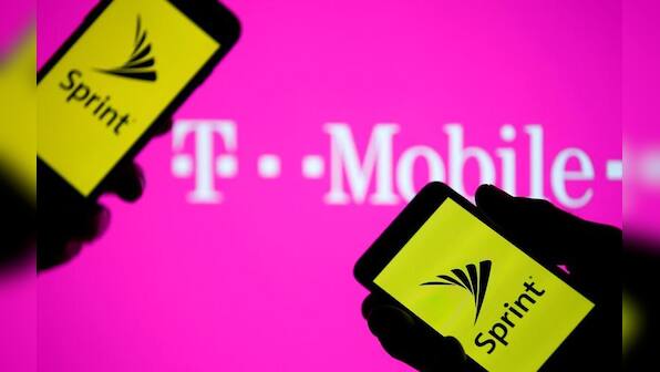 U.S. tells T-Mobile, Sprint to wrap up divestiture deal - source