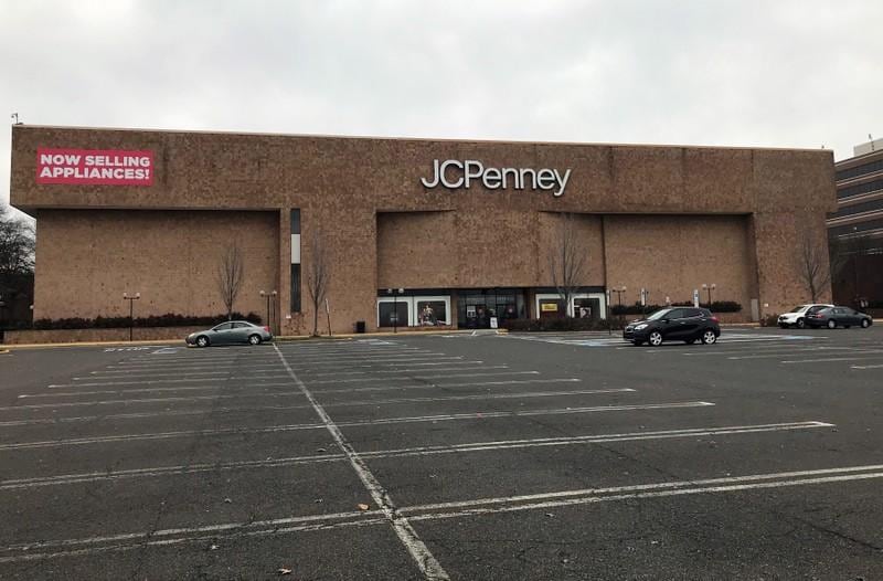 Exclusive JC Penney taps debt restructuring advisers  sources
