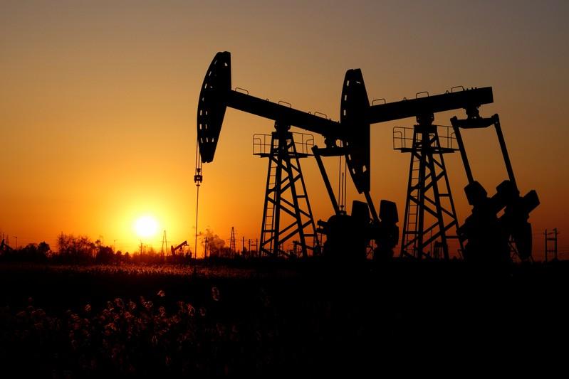 Oil prices gain on U.S. inventory drop, Middle East tensions Oil prices gain on U.S. inventory drop, Middle East tensions
