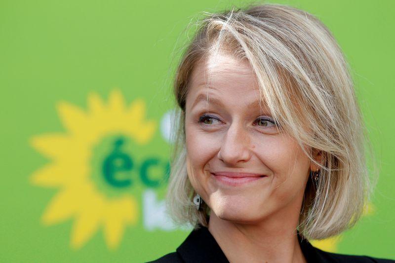 Factbox: Who are the key ministers in Macron's new government Factbox: Who are the key ministers in Macron's new government