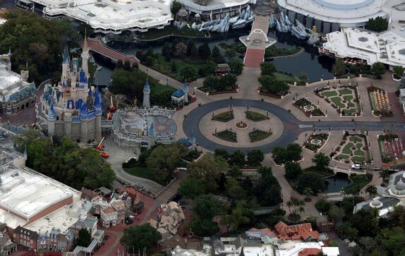As Disney World prepares to reopen, Florida posts another daily surge in COVID-19 cases As Disney World prepares to reopen, Florida posts another daily surge in COVID-19 cases
