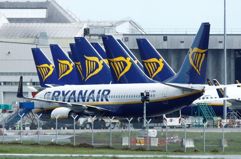Ryanair plane lands safely in Oslo after bomb threat no explosives found