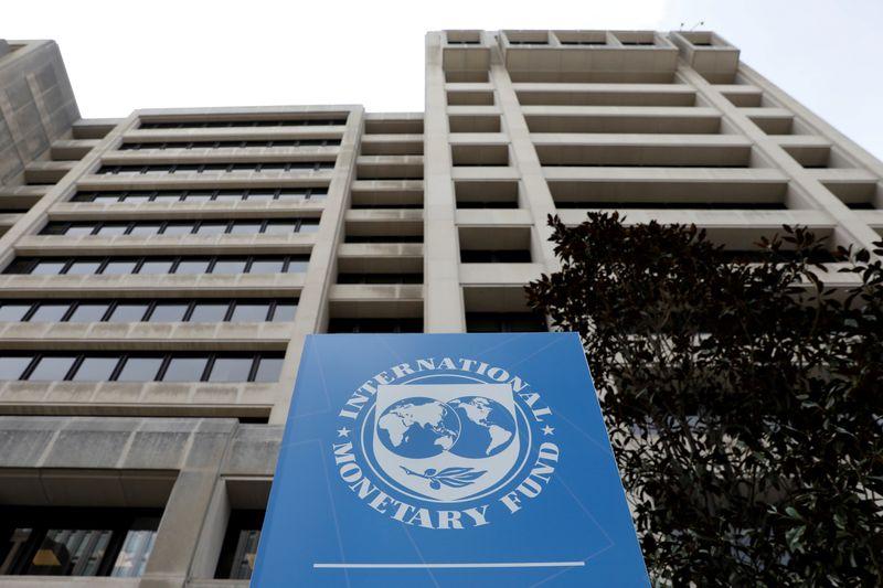 US economy faces significant risks long road to recovery  IMF staff