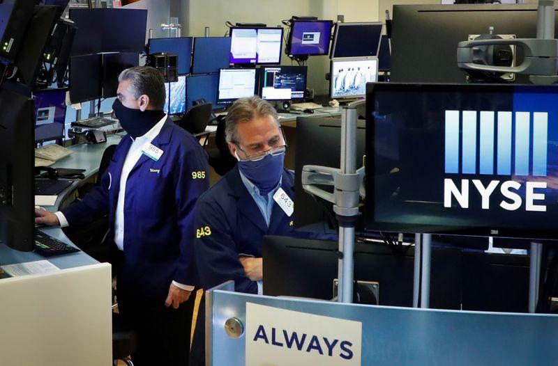 Tech weighs on Wall Street as virus cases mount Tech weighs on Wall Street as virus cases mount