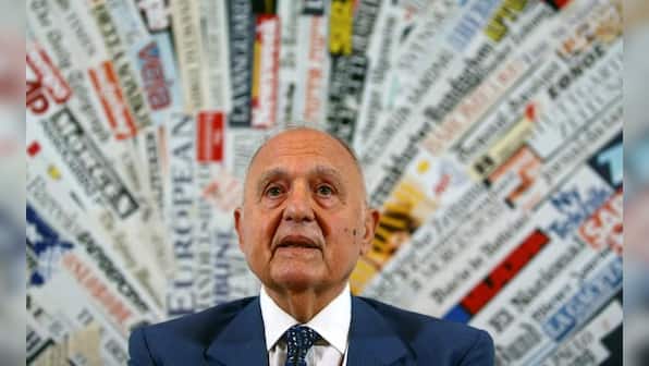 Italy fixes budget outline, as markets worry