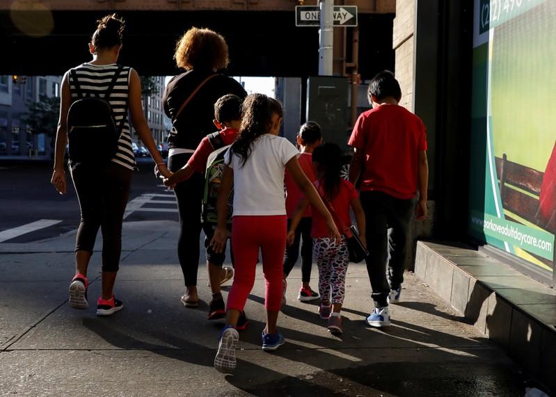 Judge calls U.S. efforts to reunite deported parents ‘unacceptable’