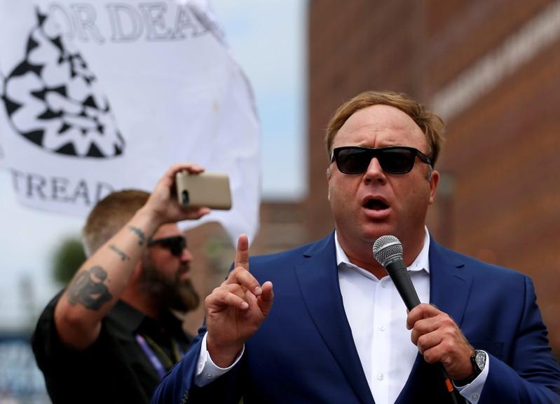 Twitter bans Alex Jones from tweeting for seven days Twitter bans Alex Jones from tweeting for seven days
