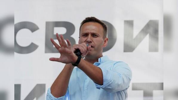 Russian police detain over 800 in opposition crackdown in Moscow