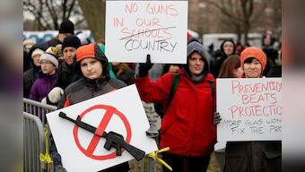 U.S. Democrats pressure Senate Republicans for gun control action