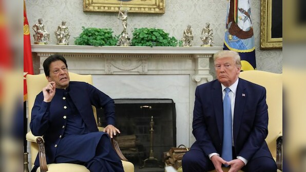 Trump, Pakistan's Khan discuss reducing tension with India over Kashmir