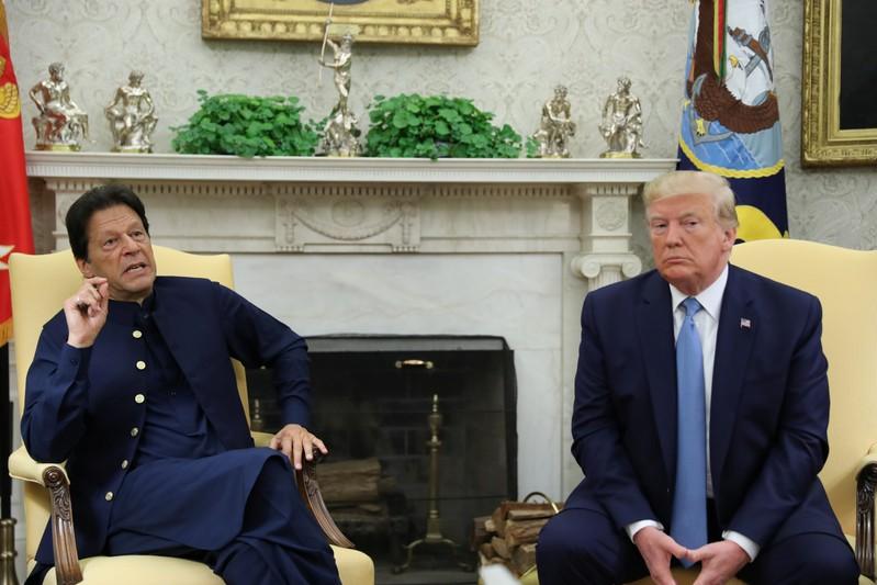 Trump, Pakistan's Khan discuss reducing tension with India over Kashmir Trump, Pakistan's Khan discuss reducing tension with India over Kashmir