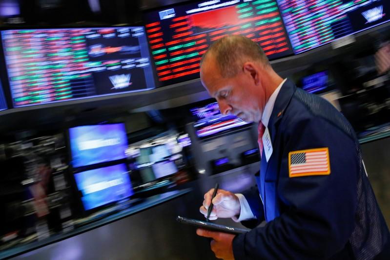 Tech rally boosts Wall Street after China trade comments