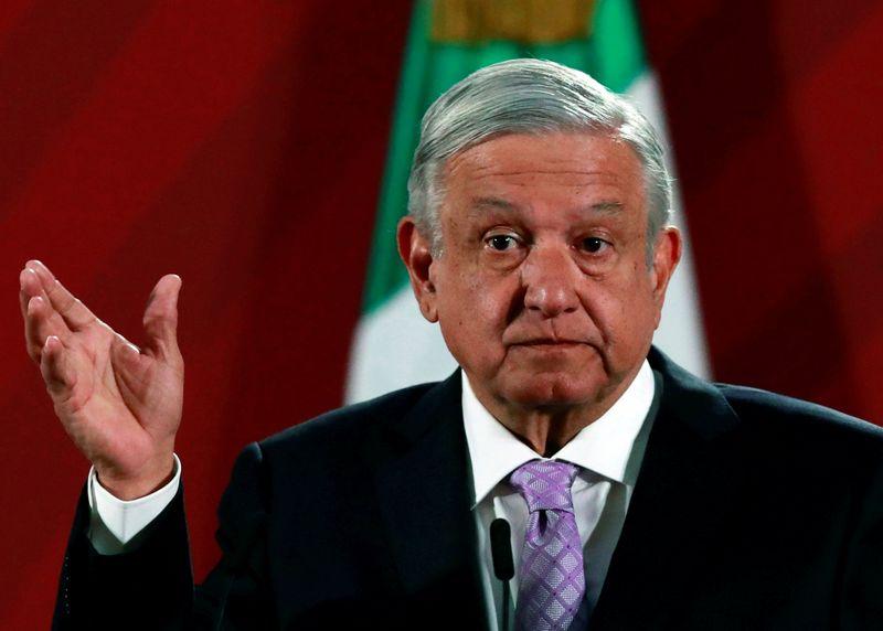 Mexican president wants graft testimony from predecessors Calderon and Pena Nieto