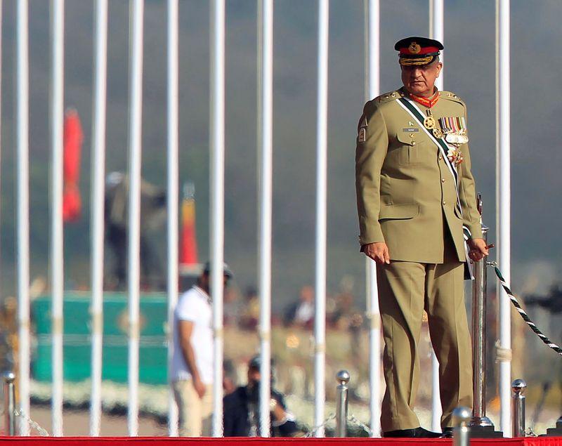 Pakistani army chief visits Saudi Arabia to revive ties strained over Kashmir