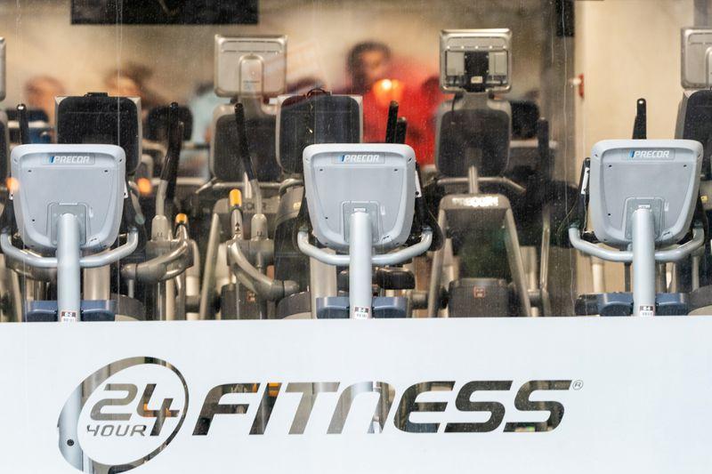 New York gyms set to reopen to athletes members shedding quarantine 15
