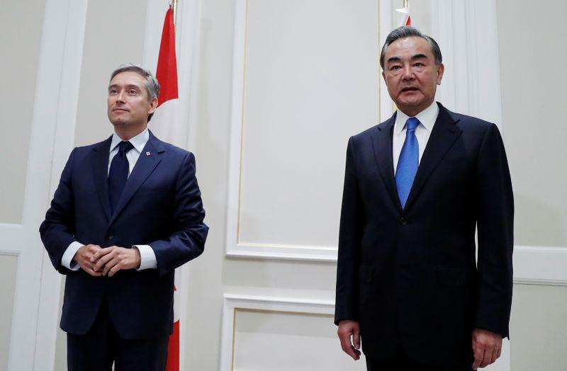 Canadian Chinese foreign ministers meet amid tensions over Huawei detainees
