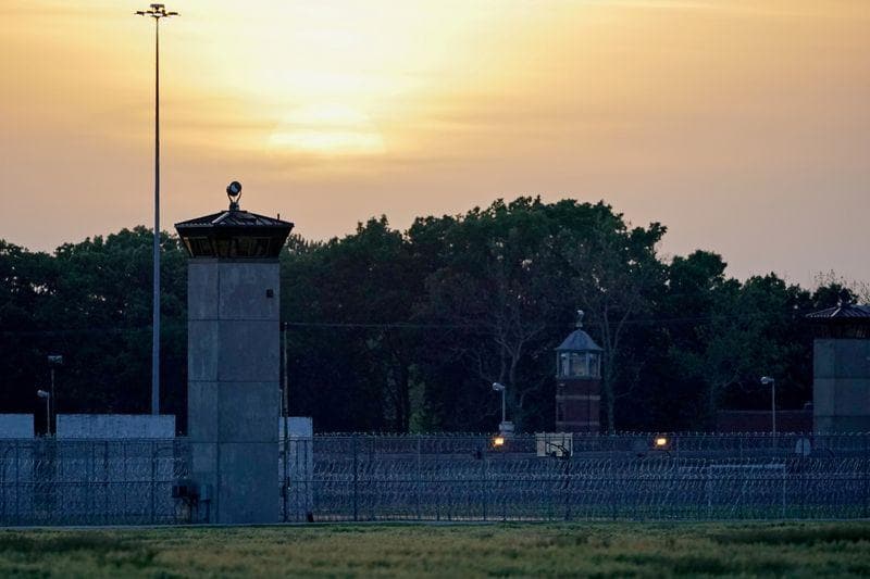US appeals court lifts block on federal execution