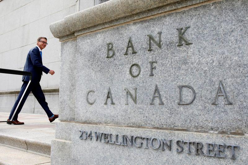 Central banks must talk directly to public to stem misinformation Bank of Canada governor
