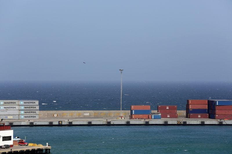 Exclusive Iranian vessel loads with Venezuelan alumina amid closer ties  sources