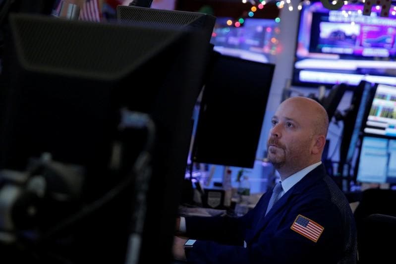 Wall Street flat as energy gains offset losses in chip stocks