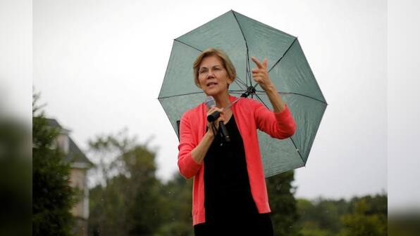 Warren challenges 2020 Democrats to embrace 10-year clean energy transition