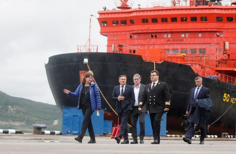 Russia's first sea-borne nuclear power plant arrives to its base Russia's first sea-borne nuclear power plant arrives to its base