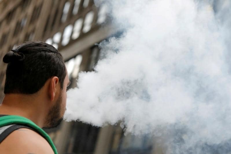 California governor expected to announce restrictions on flavoured ecigarettes