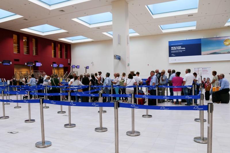 RIP Thomas Cook: holiday dreams washed away by tide of debt – Firstpost