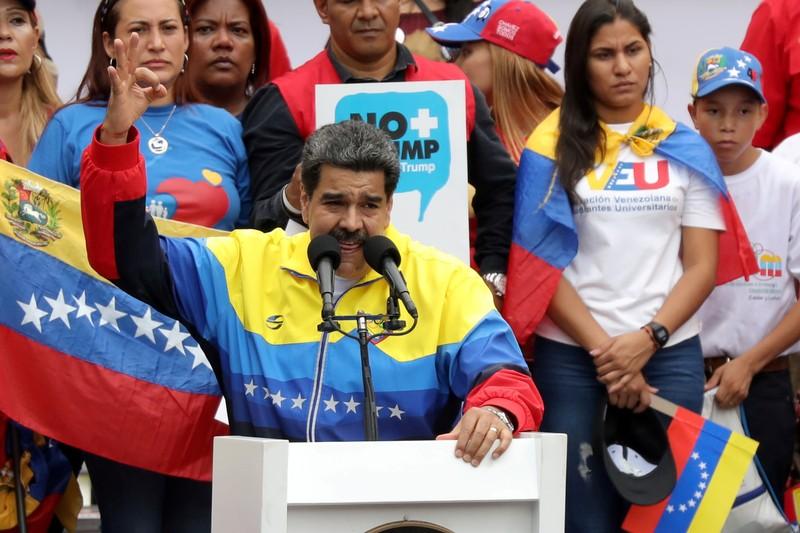 Venezuelas Maduro says lawmakers will return to congress on Tuesday