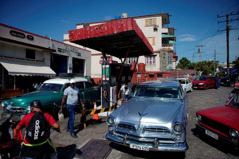US slaps sanctions on firms moving Venezuelan oil to Cuba