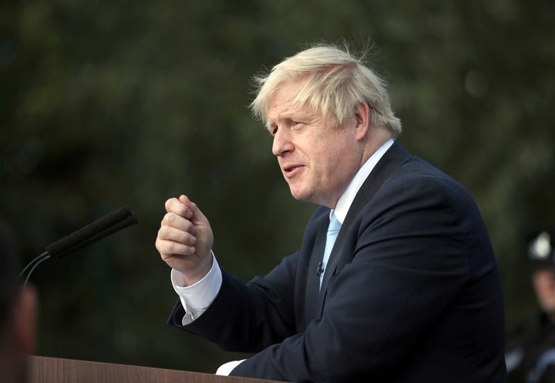 UK PM Johnson spoke to Queen Elizabeth after Supreme Court ruling official