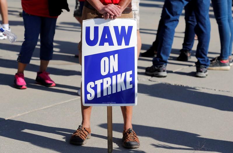 GM and UAW union making progress in talks for new labour deal  sources