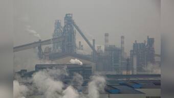 China extends pollution curbs ahead of National Day celebrations