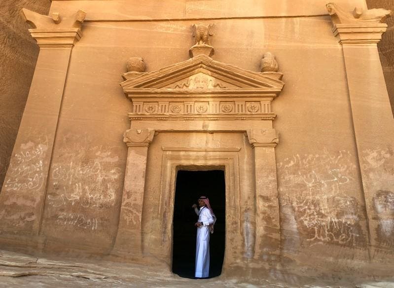 Saudi Arabia opens to tourists with investment appeal and no abaya rule