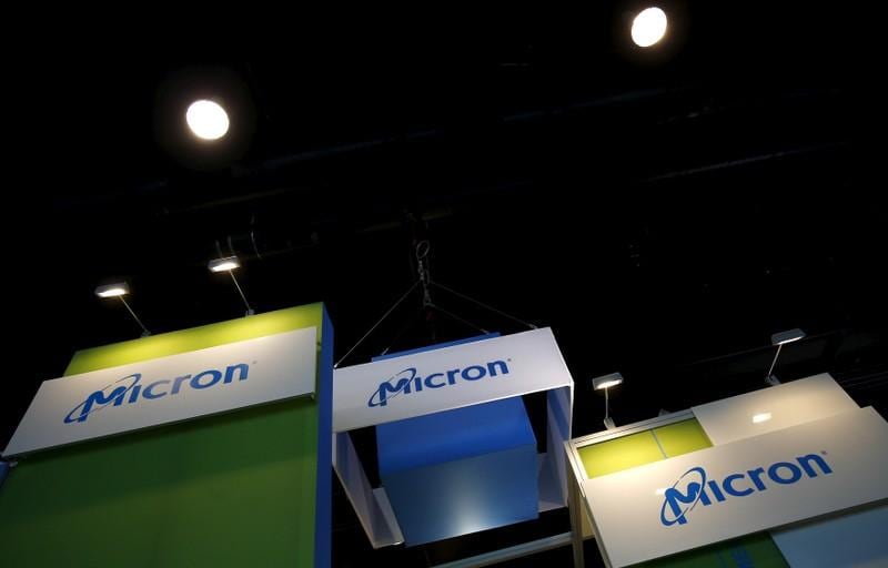 Micron gives bleak profit outlook, citing trade uncertainty