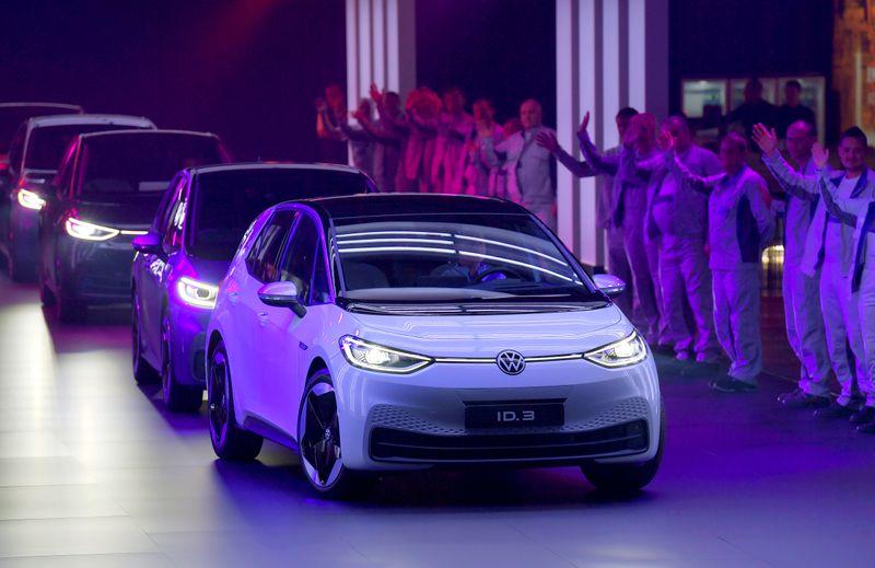 VWs new electric car panned by Germanys leading test publication